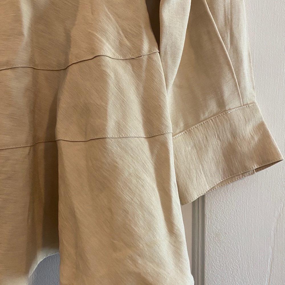 Tuckernuck Pomander Place Ashlen Tiered Ruffle Button Up Blouse Tan Size Small - Picture 8 of 11